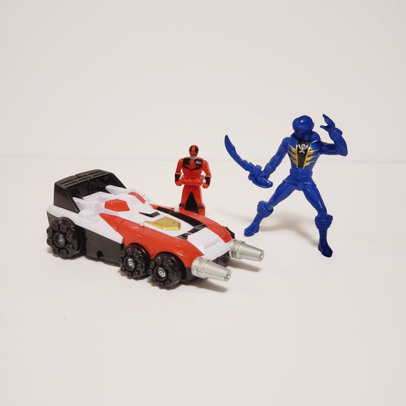 Power Rangers Super MegaForce Delta Runner Vehicle - Picture 2 of 11